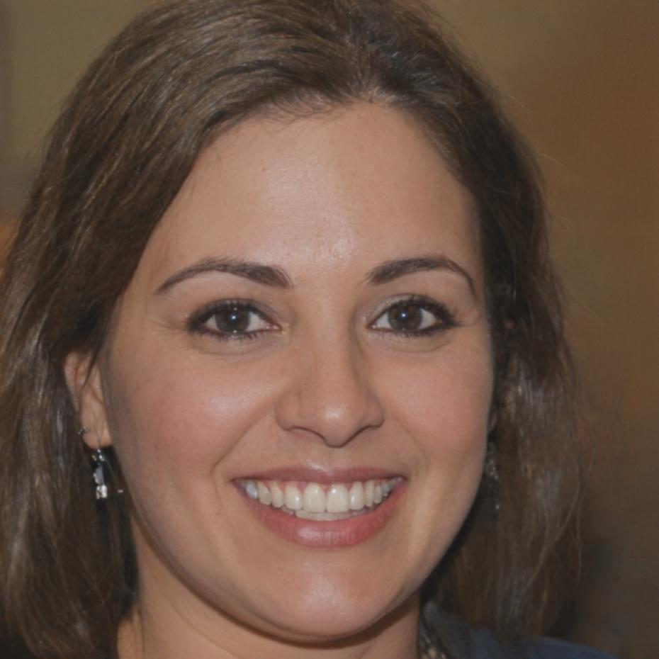 Instructor Sienna Kirkwood